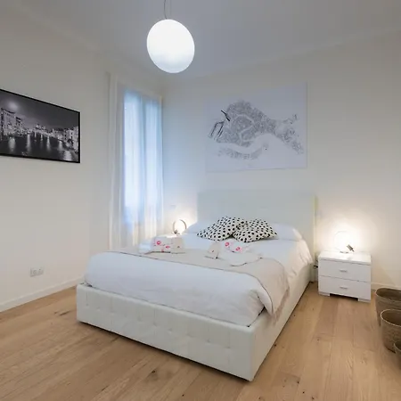 Flowery House * Veneza