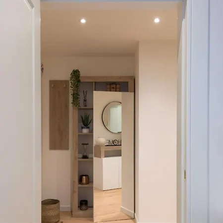 Flowery House Apartment *