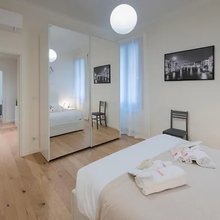 Flowery House Apartment